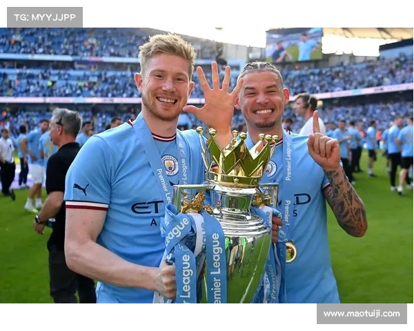 全面解析在英超停摆背景下俱乐部与球迷如何积极应对多重挑战与变局 全面解析在英超停摆背景下俱乐部与球迷如何积极应对多重挑战与变局